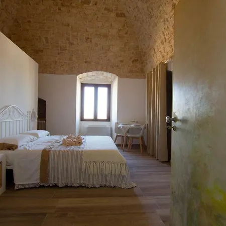 Masseria Poli Bed & Breakfast *