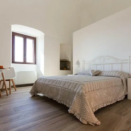 Masseria Poli Bed & Breakfast